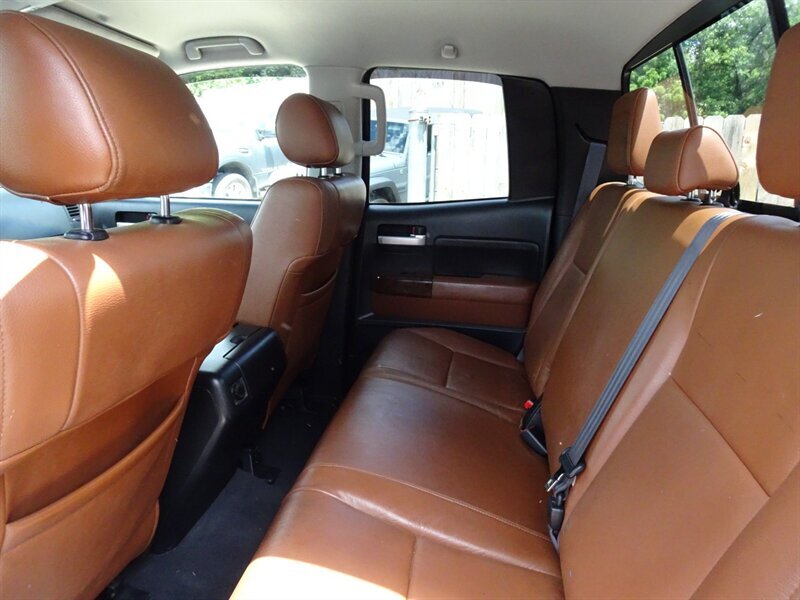 2010 Toyota Tundra Limited 5.7L V8 4X4 - Photo 15 - Cincinnati, OH 45255