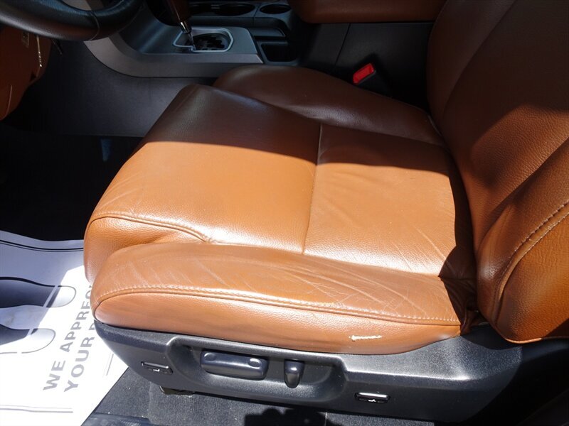2010 Toyota Tundra Limited 5.7L V8 4X4 - Photo 17 - Cincinnati, OH 45255