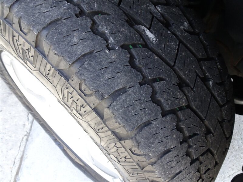 2010 Toyota Tundra Limited 5.7L V8 4X4 - Photo 28 - Cincinnati, OH 45255