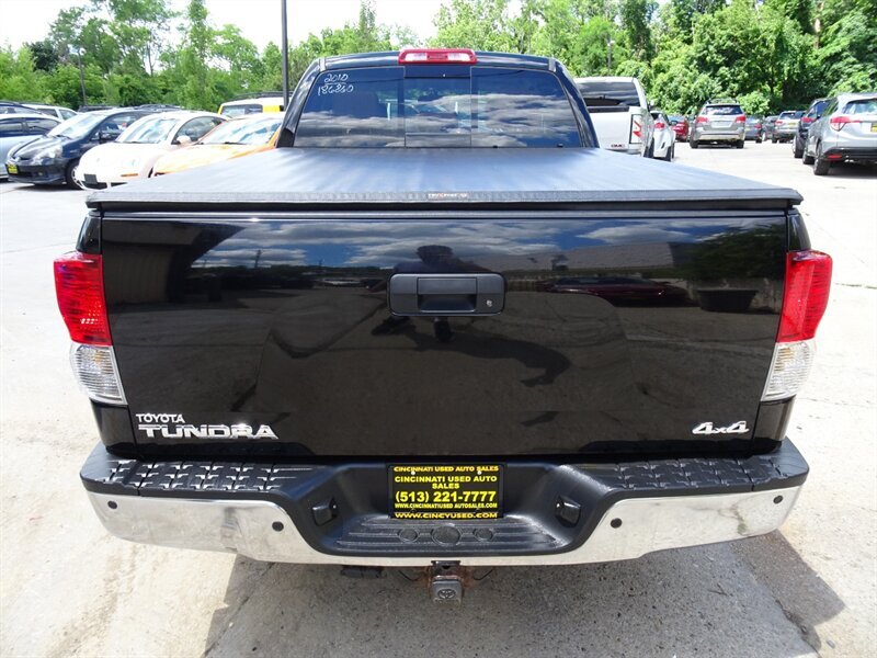 2010 Toyota Tundra Limited 5.7L V8 4X4 - Photo 5 - Cincinnati, OH 45255
