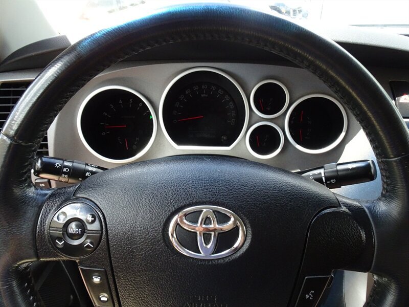 2010 Toyota Tundra Limited 5.7L V8 4X4 - Photo 21 - Cincinnati, OH 45255