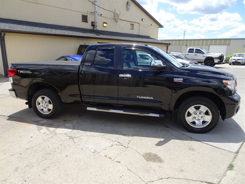 2010 Toyota Tundra Limited 5.7L V8 4X4 - Photo 3 - Cincinnati, OH 45255