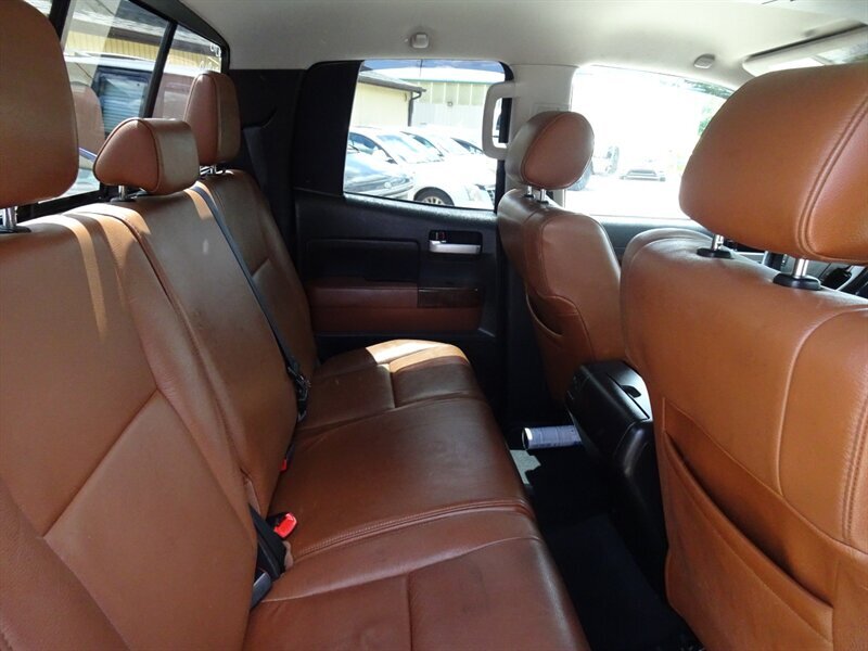 2010 Toyota Tundra Limited 5.7L V8 4X4 - Photo 12 - Cincinnati, OH 45255