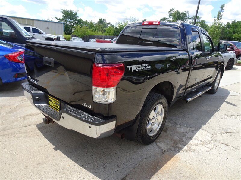 2010 Toyota Tundra Limited 5.7L V8 4X4 - Photo 6 - Cincinnati, OH 45255
