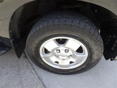 2010 Toyota Tundra Limited  5.7L V8 4X4 - Photo 26 - Cincinnati, OH 45255