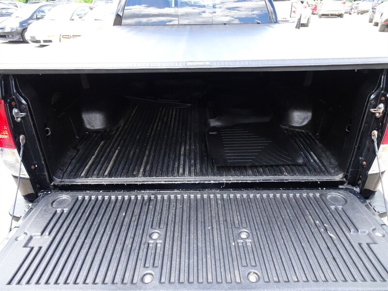 2010 Toyota Tundra Limited 5.7L V8 4X4 - Photo 25 - Cincinnati, OH 45255