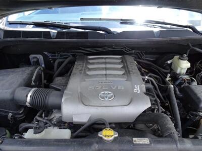2010 Toyota Tundra Limited  5.7L V8 4X4 - Photo 29 - Cincinnati, OH 45255