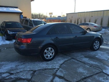 2010 Hyundai Sonata GLS   - Photo 6 - Cincinnati, OH 45255