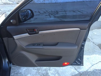 2010 Hyundai Sonata GLS   - Photo 20 - Cincinnati, OH 45255