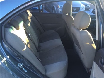 2010 Hyundai Sonata GLS   - Photo 9 - Cincinnati, OH 45255