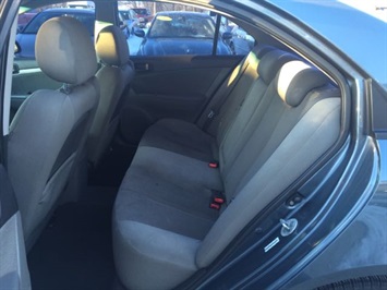 2010 Hyundai Sonata GLS   - Photo 15 - Cincinnati, OH 45255