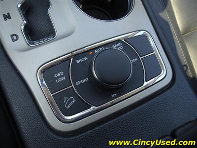 2013 Jeep Grand Cherokee Laredo X - Photo 19 - Cincinnati, OH 45255