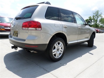 2004 Volkswagen Touareg V8   - Photo 13 - Cincinnati, OH 45255