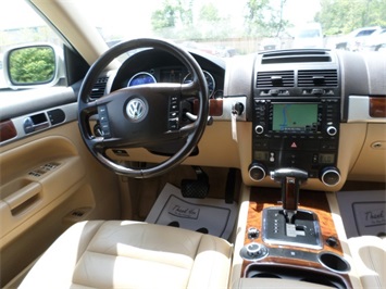 2004 Volkswagen Touareg V8   - Photo 7 - Cincinnati, OH 45255