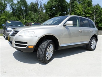 2004 Volkswagen Touareg V8   - Photo 11 - Cincinnati, OH 45255