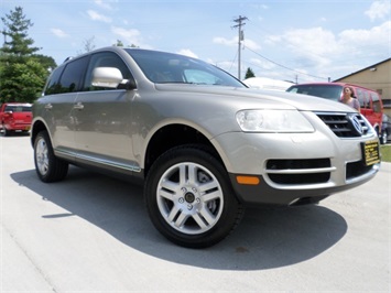 2004 Volkswagen Touareg V8   - Photo 10 - Cincinnati, OH 45255