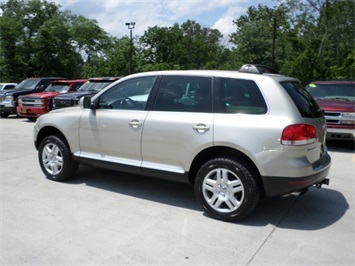 2004 Volkswagen Touareg V8   - Photo 4 - Cincinnati, OH 45255