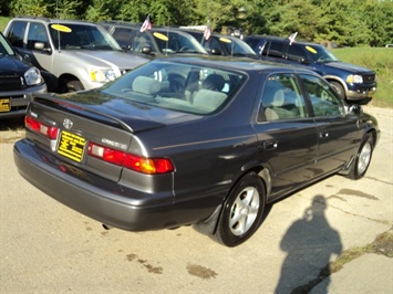 1998 Toyota Camry CE   - Photo 6 - Cincinnati, OH 45255