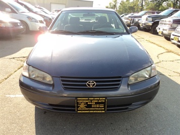 1998 Toyota Camry CE   - Photo 2 - Cincinnati, OH 45255