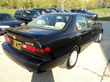1999 Toyota Camry CE   - Photo 6 - Cincinnati, OH 45255