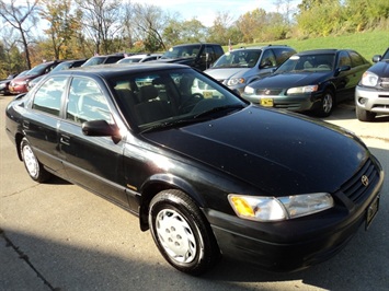 1999 Toyota Camry CE   - Photo 1 - Cincinnati, OH 45255