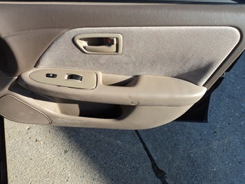 1999 Toyota Camry CE   - Photo 15 - Cincinnati, OH 45255