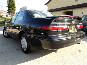 1999 Toyota Camry CE   - Photo 12 - Cincinnati, OH 45255