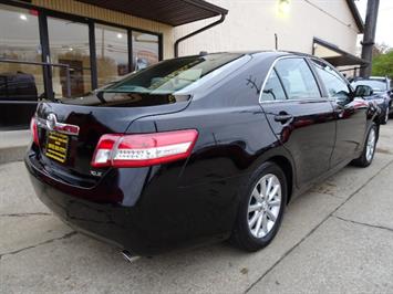 2011 Toyota Camry XLE V6   - Photo 5 - Cincinnati, OH 45255
