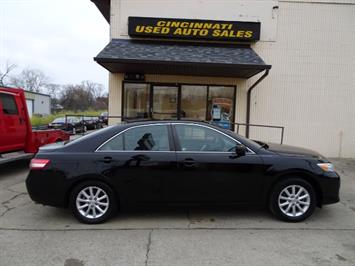 2011 Toyota Camry XLE V6   - Photo 3 - Cincinnati, OH 45255