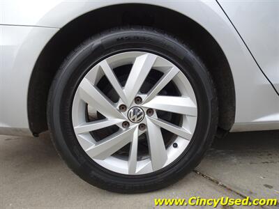 2018 Volkswagen Passat 2.0T SE   - Photo 33 - Cincinnati, OH 45255