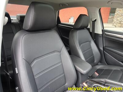 2018 Volkswagen Passat 2.0T SE   - Photo 17 - Cincinnati, OH 45255