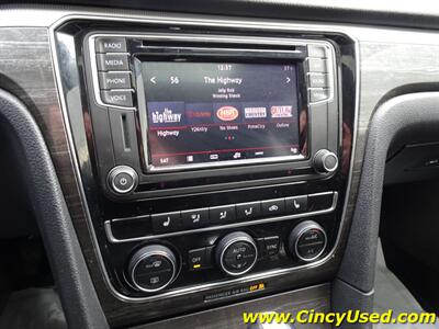 2018 Volkswagen Passat 2.0T SE   - Photo 19 - Cincinnati, OH 45255