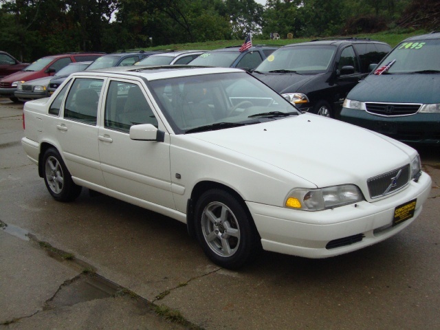 Volvo s70 фото