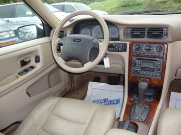 1999 Volvo S70   - Photo 6 - Cincinnati, OH 45255