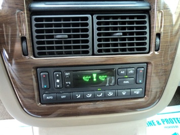 2002 Ford Explorer Eddie Bauer   - Photo 21 - Cincinnati, OH 45255