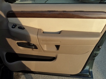 2002 Ford Explorer Eddie Bauer   - Photo 23 - Cincinnati, OH 45255