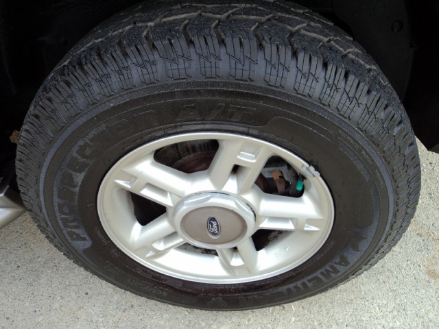 2002 Ford Explorer Eddie Bauer   - Photo 29 - Cincinnati, OH 45255