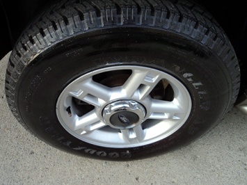 2002 Ford Explorer Eddie Bauer   - Photo 28 - Cincinnati, OH 45255