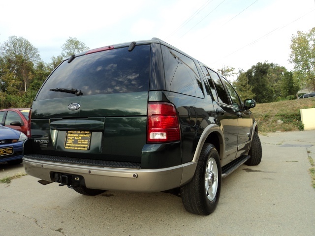 2002 Ford Explorer Eddie Bauer   - Photo 14 - Cincinnati, OH 45255