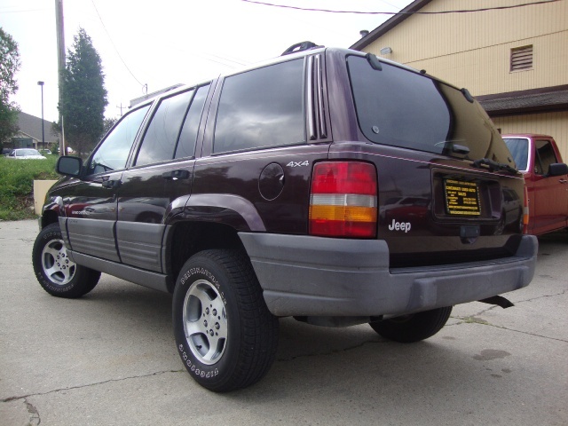 1996 Jeep Grand Cherokee Laredo - Photo 13 - Cincinnati, OH 45255