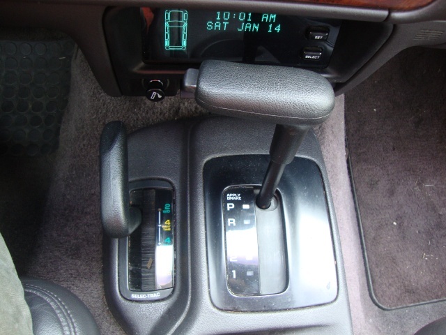 1996 Jeep Grand Cherokee Laredo - Photo 23 - Cincinnati, OH 45255