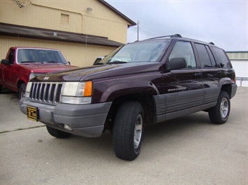 1996 Jeep Grand Cherokee Laredo   - Photo 11 - Cincinnati, OH 45255