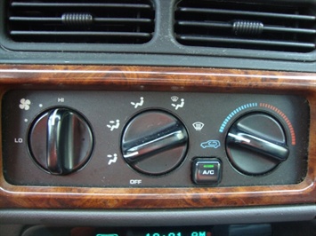 1996 Jeep Grand Cherokee Laredo   - Photo 21 - Cincinnati, OH 45255