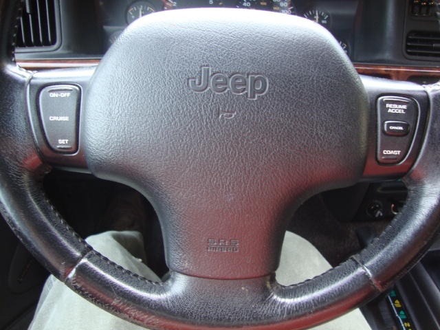 1996 Jeep Grand Cherokee Laredo - Photo 24 - Cincinnati, OH 45255