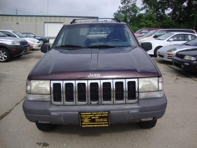 1996 Jeep Grand Cherokee Laredo - Photo 2 - Cincinnati, OH 45255