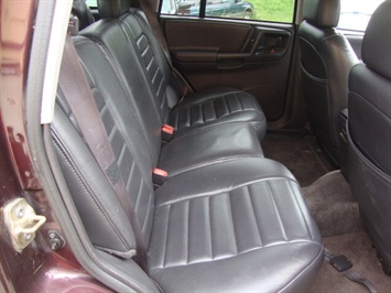 1996 Jeep Grand Cherokee Laredo   - Photo 9 - Cincinnati, OH 45255