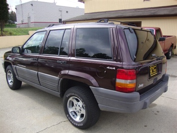1996 Jeep Grand Cherokee Laredo   - Photo 4 - Cincinnati, OH 45255