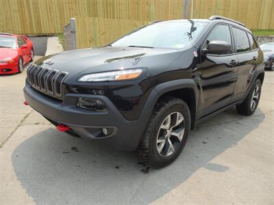 2017 Jeep Cherokee Trailhawk  2.4L I4 4X4 - Photo 3 - Cincinnati, OH 45255