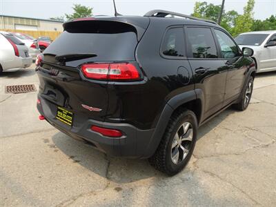 2017 Jeep Cherokee Trailhawk  2.4L I4 4X4 - Photo 6 - Cincinnati, OH 45255