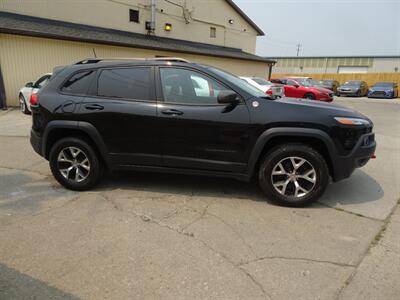 2017 Jeep Cherokee Trailhawk  2.4L I4 4X4 - Photo 4 - Cincinnati, OH 45255